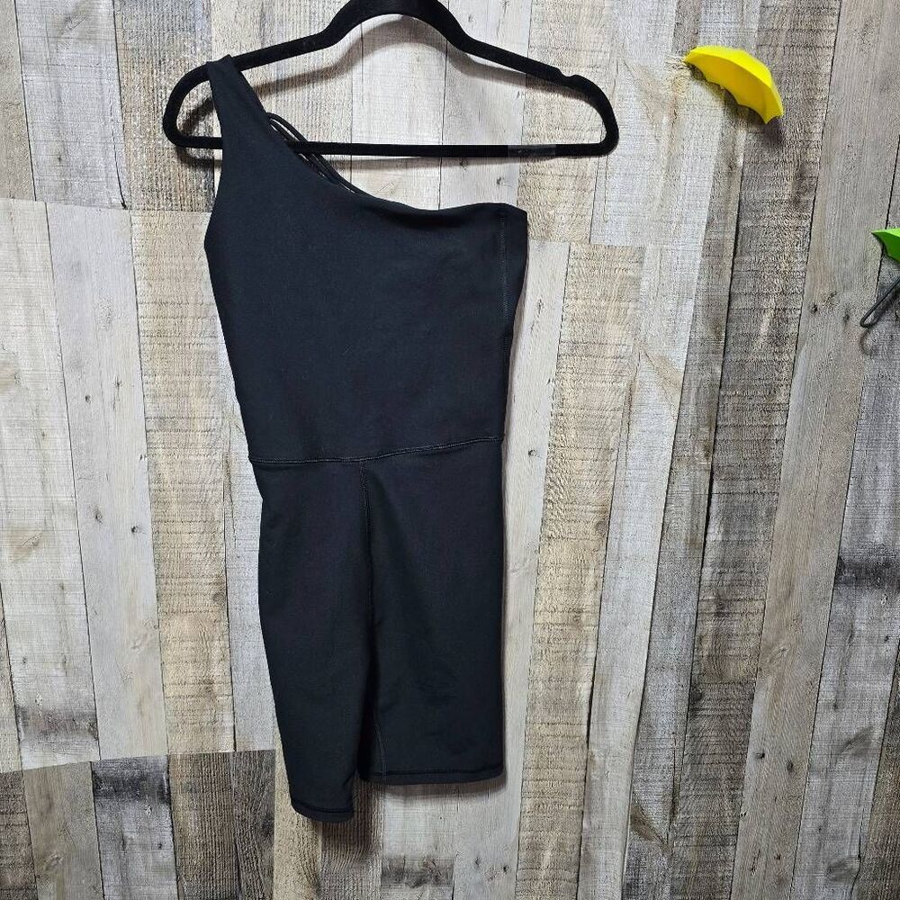 YPB Abercrombie and Fitch sculptLUX One-Shoulder Strappy Back Romper Jumper - Picture 2 of 6